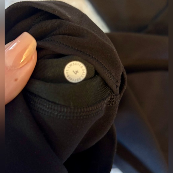 Lululemon Athletica - Black Leggings - Picture 5 of 5